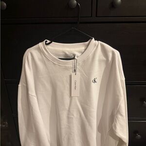 Calvin Klein Brilliant White Top